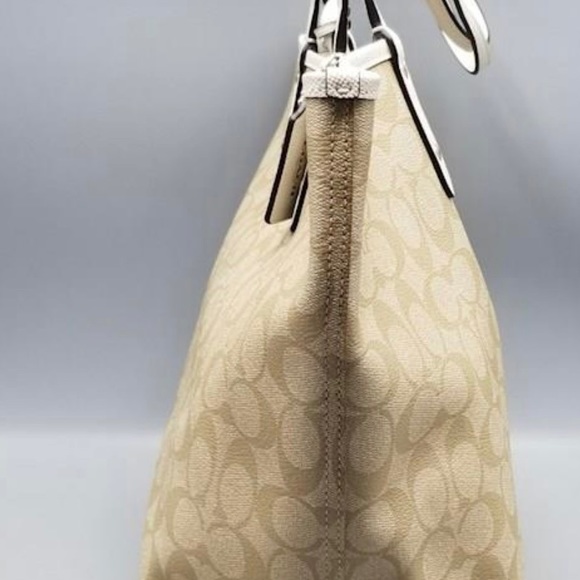 Coach Tote Reversible - Picture 2 of 3